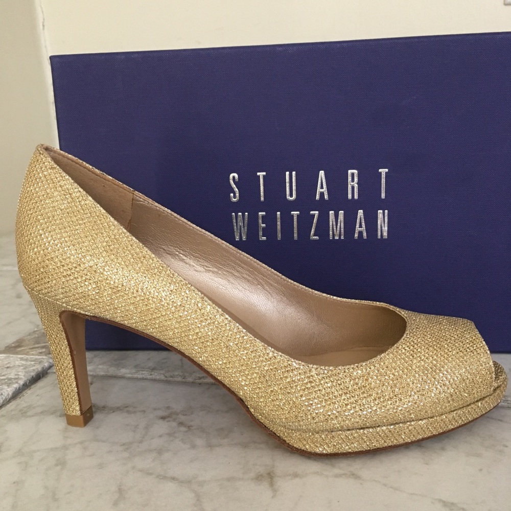 Stuart Weitzman Gold Noir Special Occasion Pumps